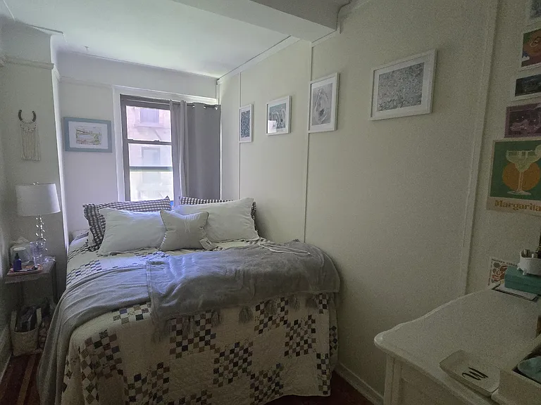 310 E 55th St #4EE — Photo 3