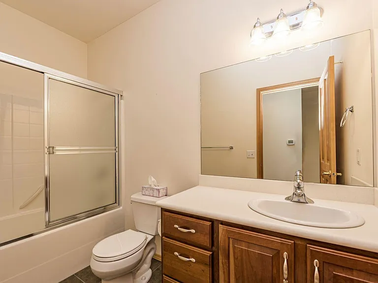 70 Nesting Pl — Photo 18