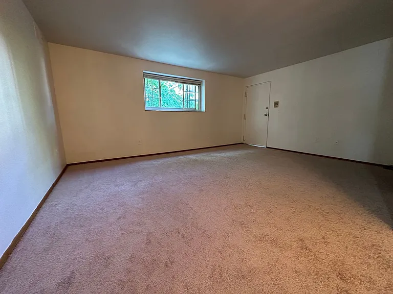 511 Freeport Rd — Photo 21