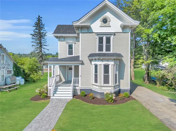 29 North St, Edmeston, NY 13335