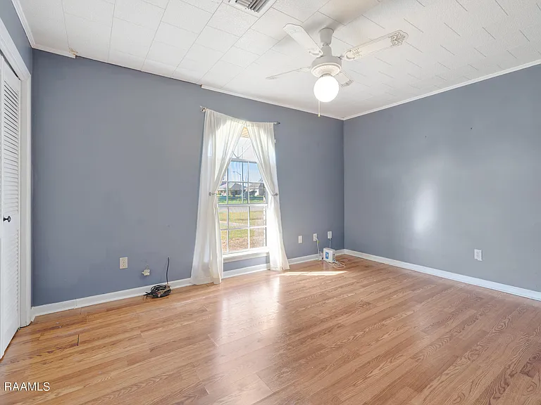 512 Monarch Dr — Photo 15