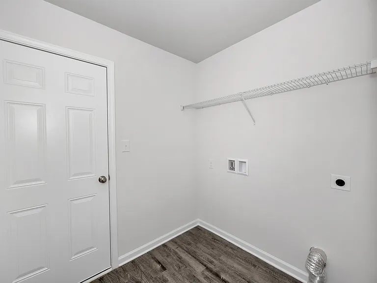 4021 Ryan Dr SW — Photo 21
