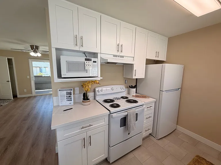 Montebello Villas — Photo 35