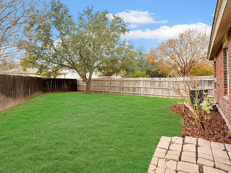3967 Cherokee Blvd — Photo 34