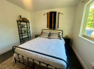 1258 Mistletoe Ln #3, Redding, CA 96002