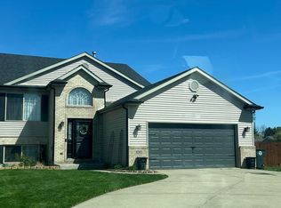 1093 Csokasy Ct, Hobart, IN 46342