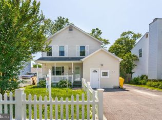 609 Charles Ave, Deale, MD 20751
