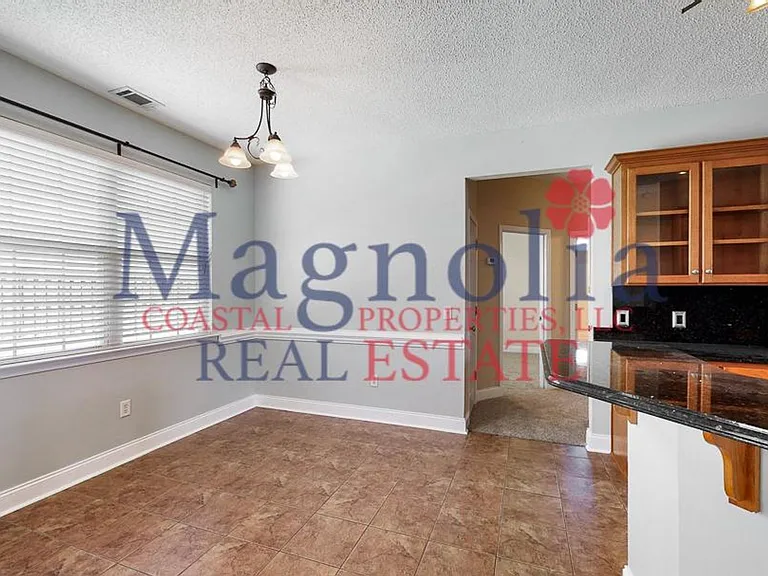 695 E Bristol Way — Photo 12