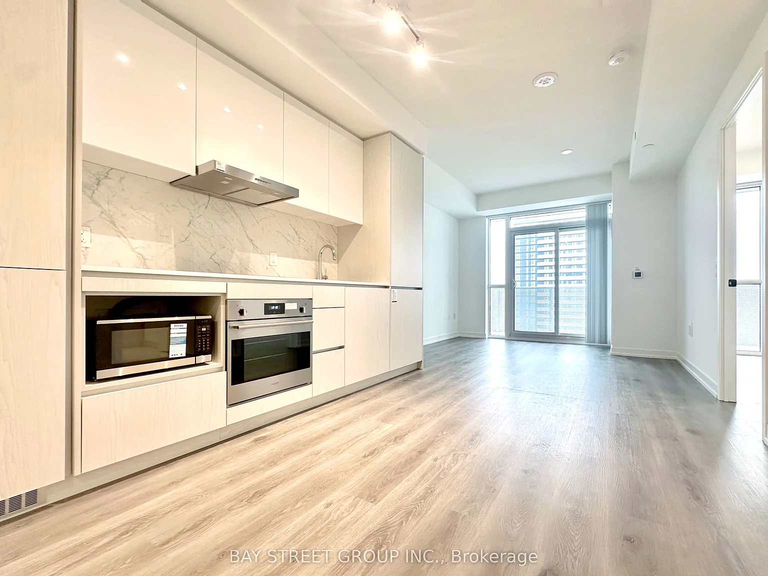 1 bed, $1,900 — Photo 3