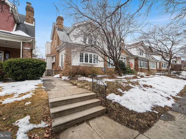 990 E Godfrey Ave, Philadelphia, PA 19124