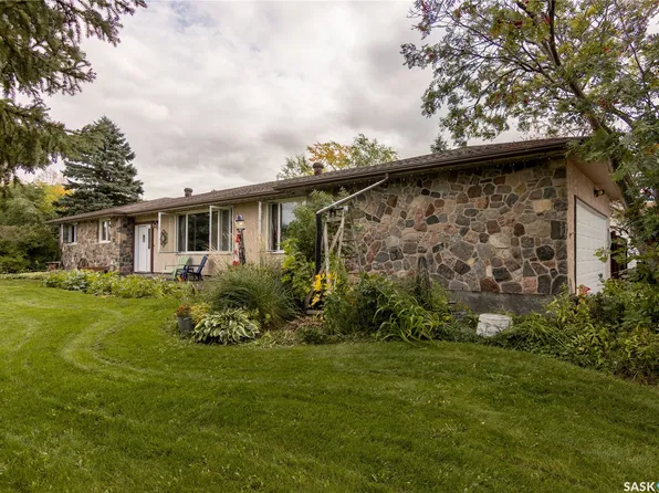 517 East Drive, Esterhazy, SK S0A 0X0