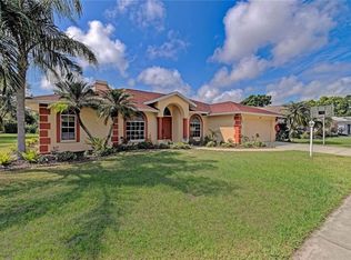 5245 Sunnydale Cir E, Sarasota, FL 34233