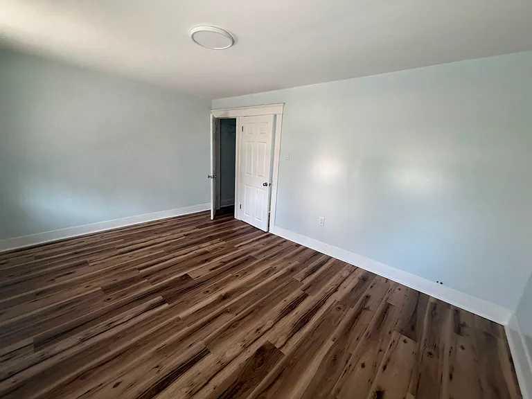 493 Madison St — Photo 6
