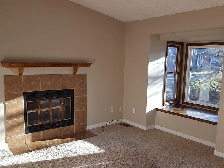 4962 S Hoyt St — Photo 3