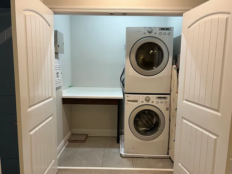 2708 W North B St #2 — Photo 8