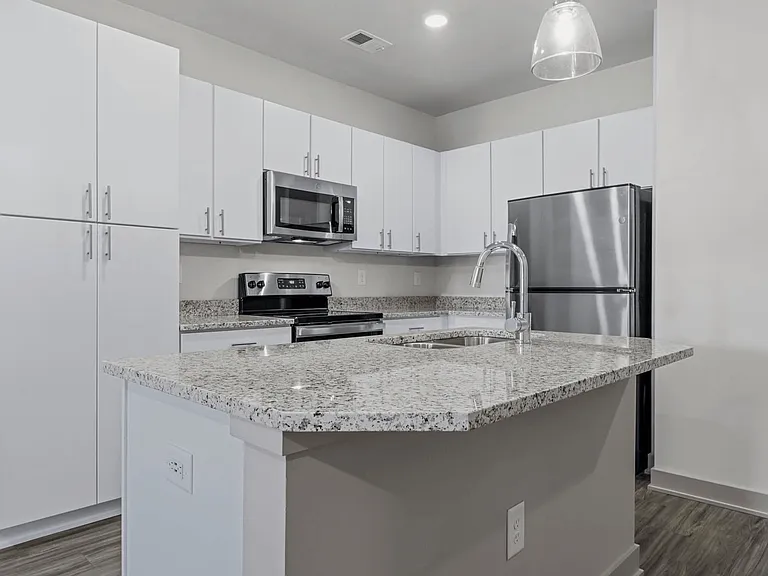 Litchford 315 Apartments — Photo 27