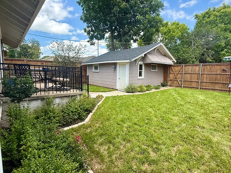 1605 S Detroit Ave — Photo 27