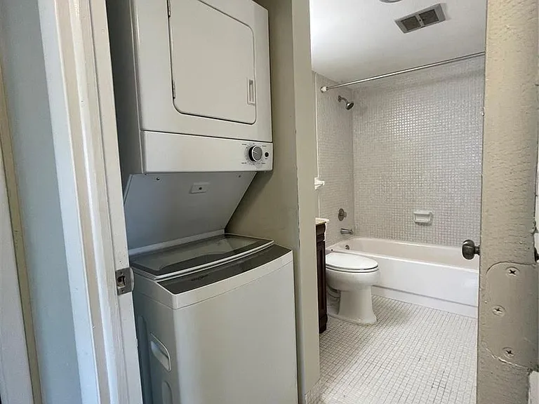 4158 Inverrary Dr #111 — Photo 17
