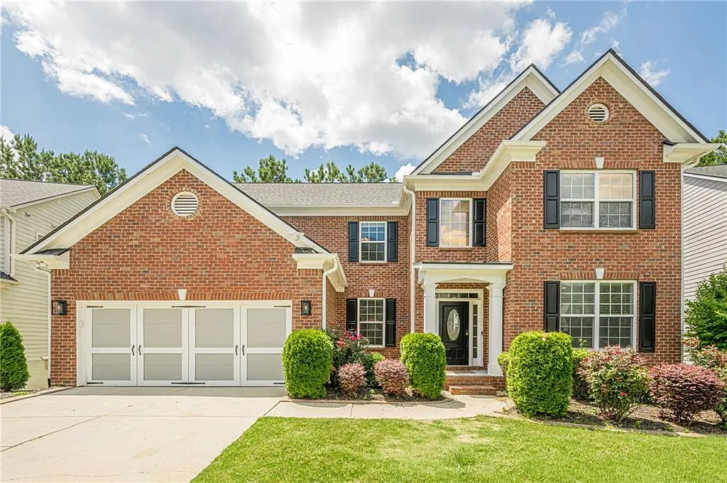 6 bed, 4.0 bath, 3539 sqft, $3,800 — Photo 3