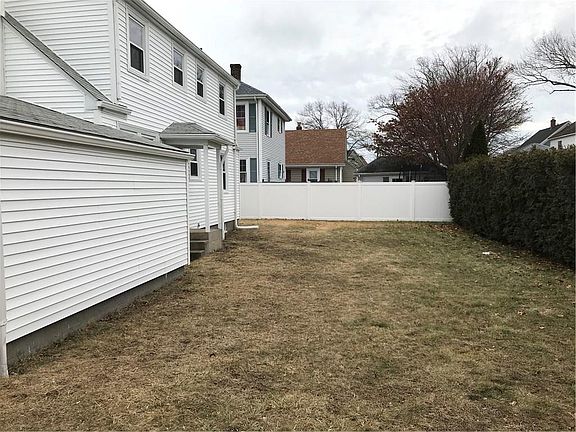 4th image of 22 Harwood St