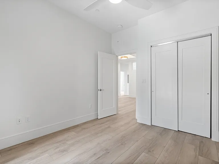 676 Washington St #1 — Photo 3