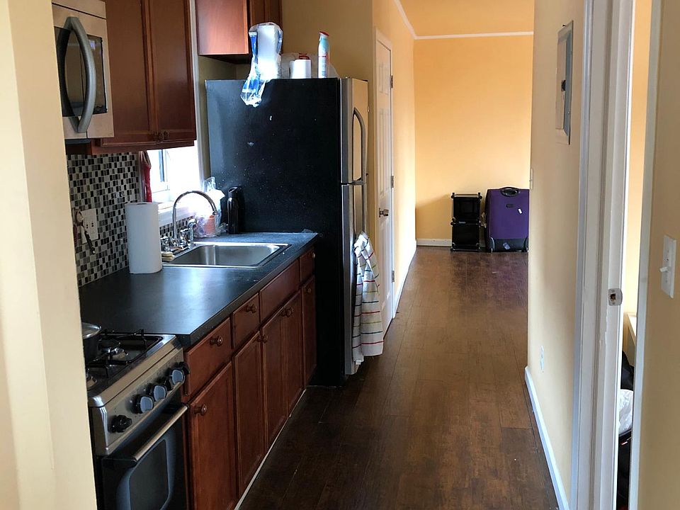 1st image of 3751 Maple Ave #1R