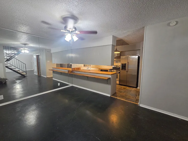 1717 N Locust St — Photo 47