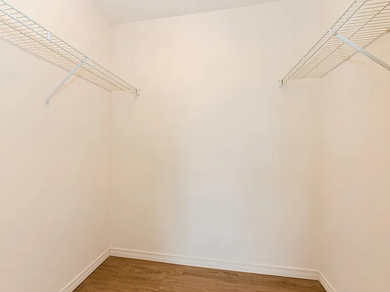 700 Cambrian Heights Dr — Photo 13