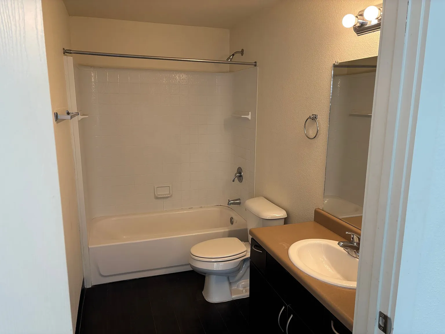 Mehran Lofts - Gold Avenue Realty, LLC — Photo 4