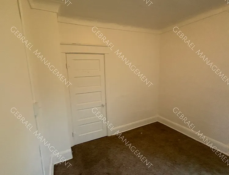1303 Root St #1 — Photo 2