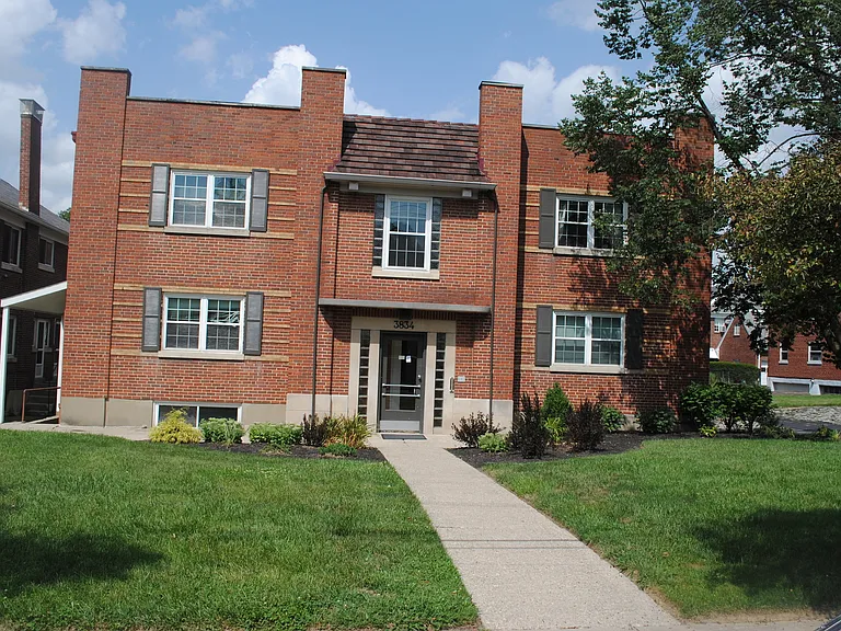 3834 Hyde Park — Photo 19