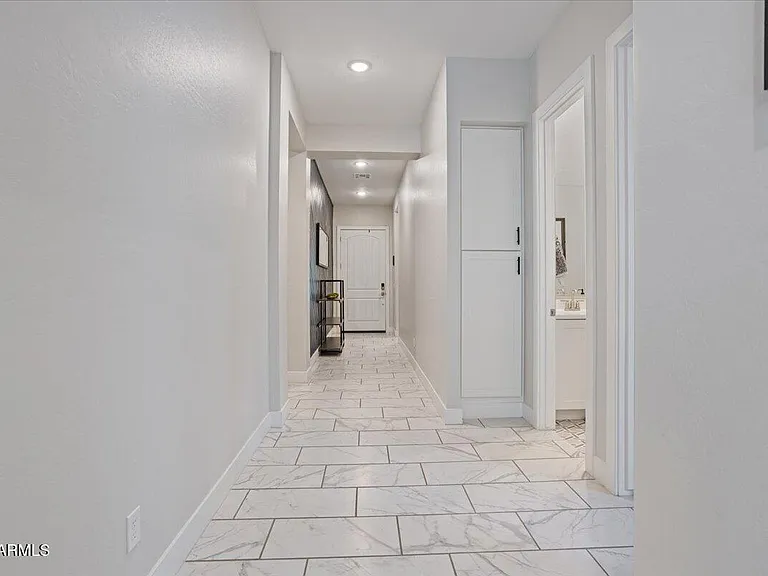 21147 W Hillcrest Blvd — Photo 21