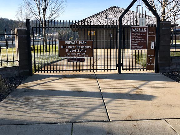 Private park & sandy beach