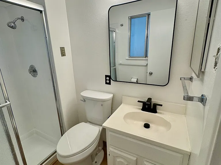 3355 Pierremont Rd — Photo 28