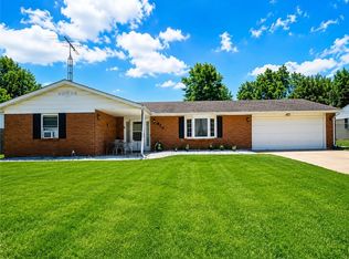 413 Little League Dr, Eaton, OH 45320