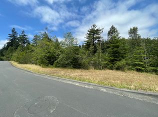 4272 Woodcock Ct, Fortuna, CA 95540