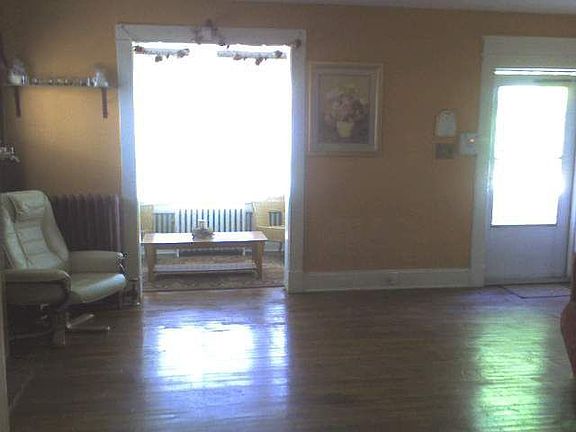 Living Room ft Sunroom