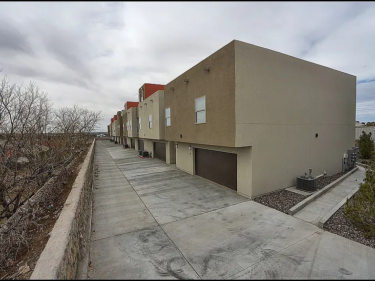 Moderno Village Apartments and Town Homes — Photo 66