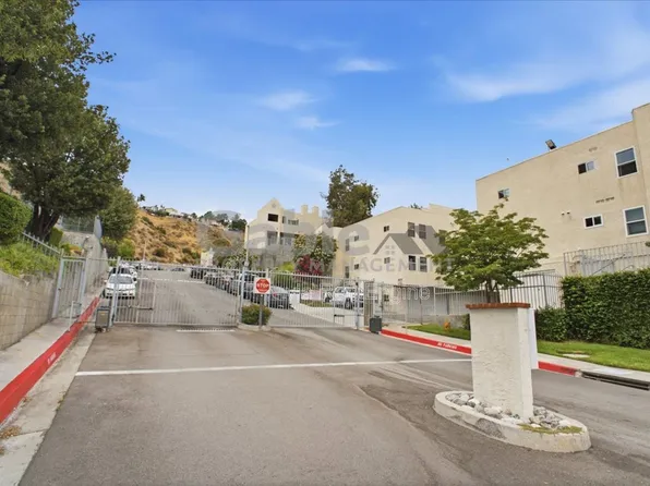 18209 Sierra Hwy, Santa Clarita, CA