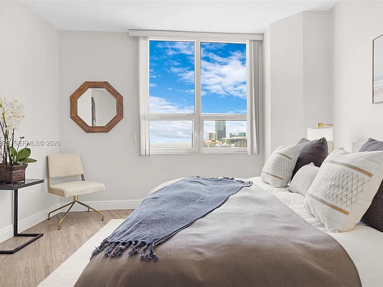848 Brickell Key Dr #3905 — Photo 23