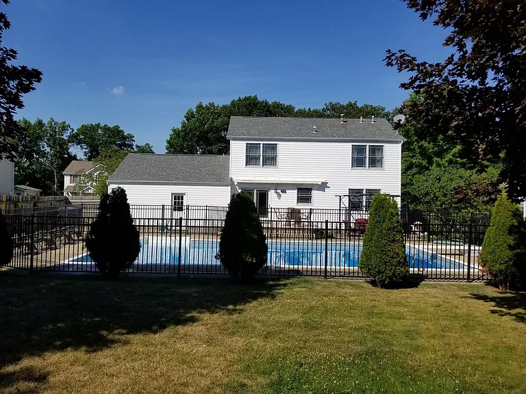 319 Haldeman Dr — Photo 14