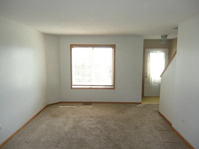 2 bed, 1.5 bath, 1007 sqft, $1,795 — Photo 2