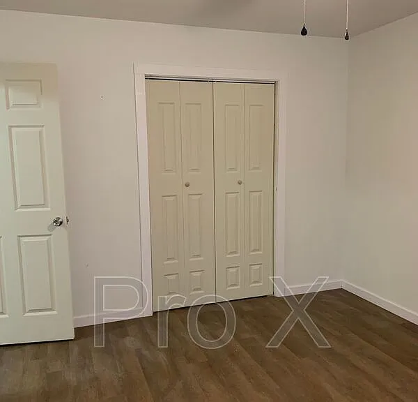 1111 S Jefferson St — Photo 11