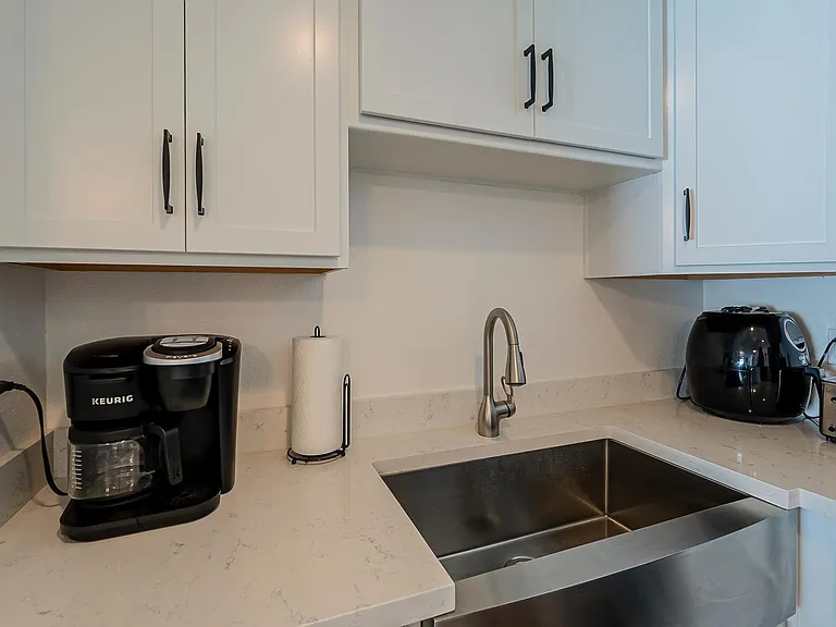 1616 N Markdale — Photo 31