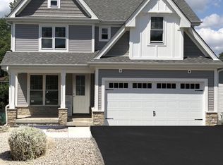 1104 Norfolk St, Downers Grove, IL 60516