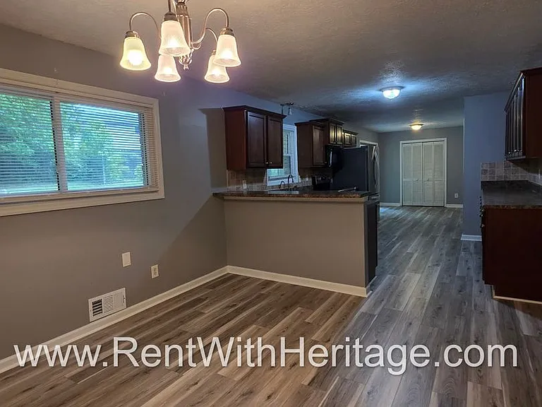6190 Knights Ln — Photo 26