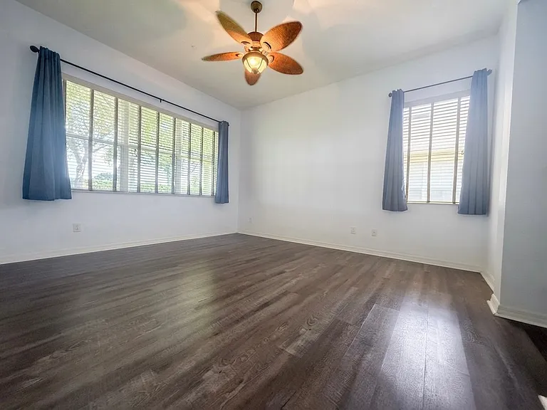 129 Crepe Myrtle Dr — Photo 8