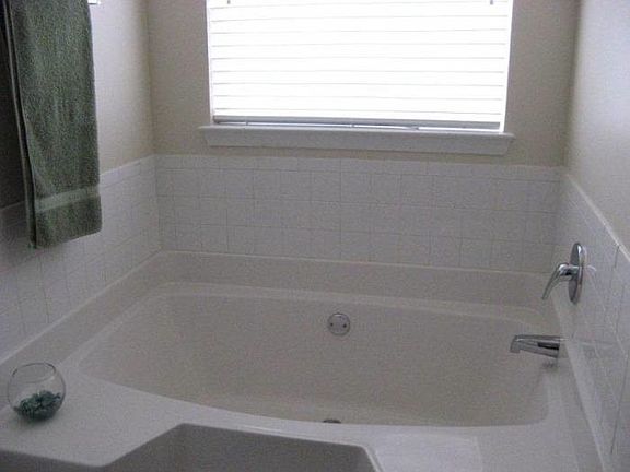 Master Tub