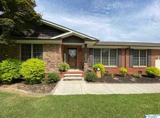 1408 Redbud St, Athens, AL 35611