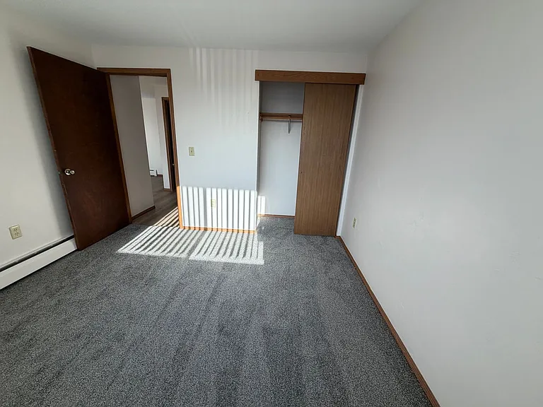 2717 Humboldt Rd — Photo 9